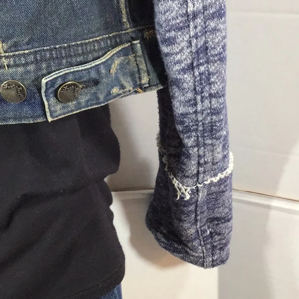 Free People hooded distressed cropped denim jacket XS - Picture 7 of 12